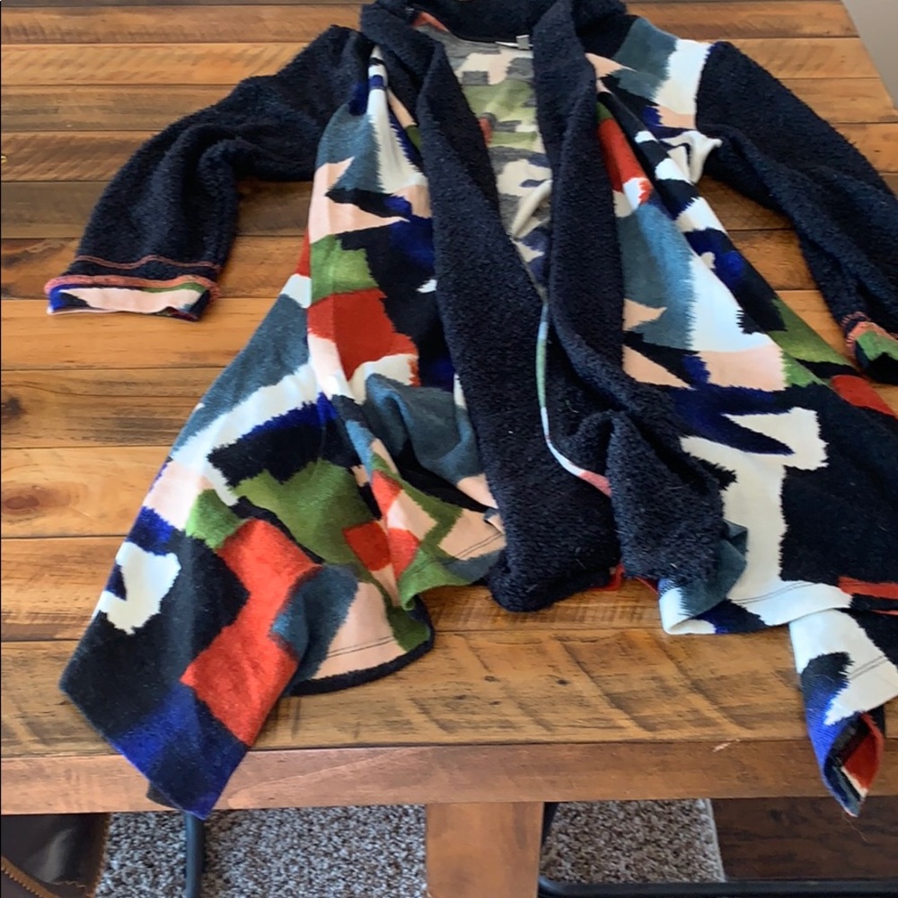 Colorful With Black Sleeve Cardigan Sweater M
